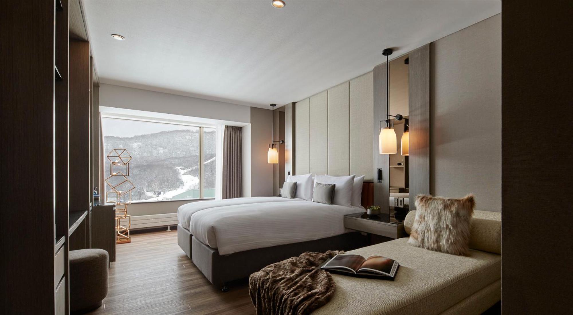 Three-Bedroom King Suite with Annupuri View