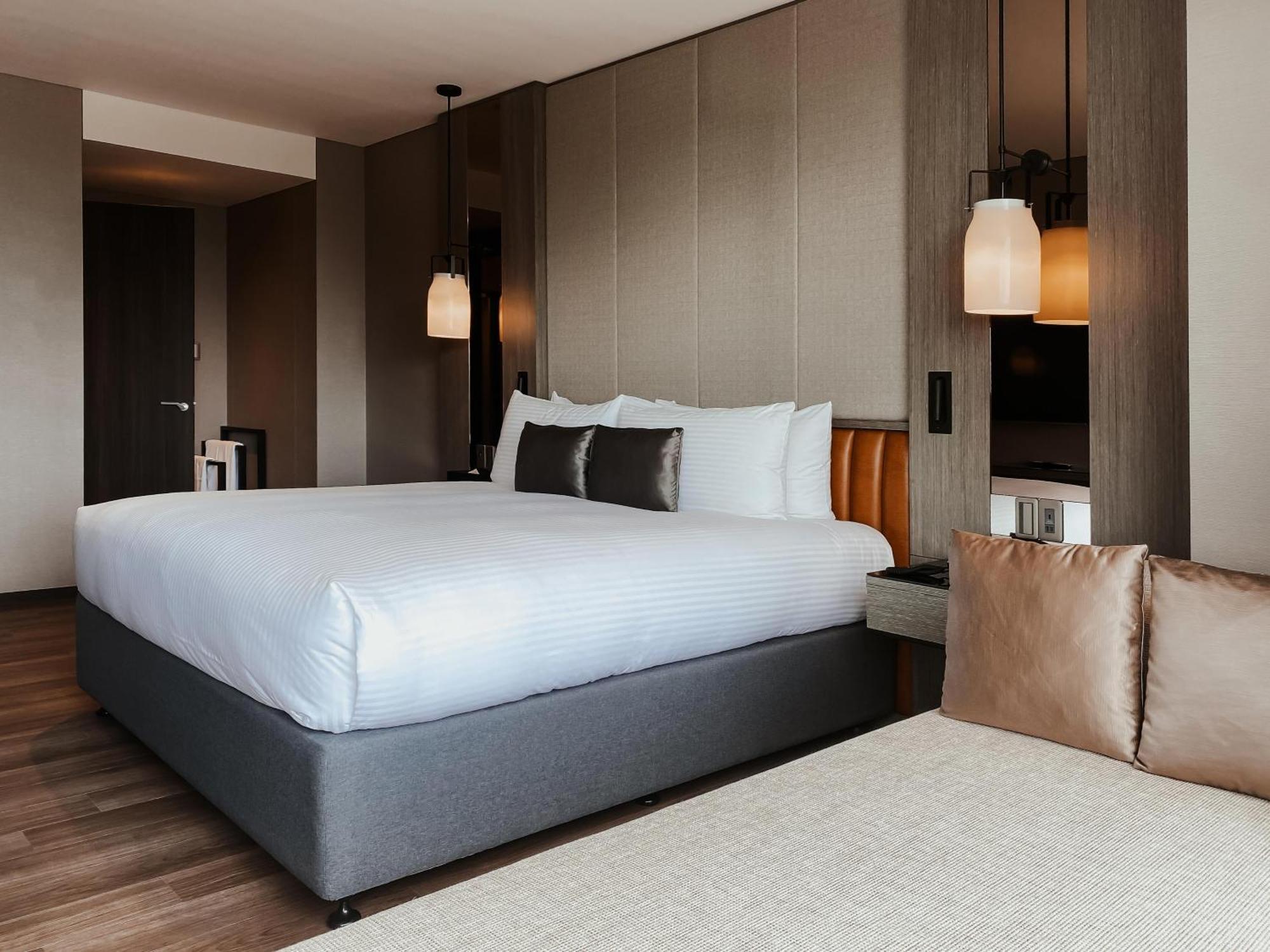 One-Bedroom King Suite,1758487471:JPEG